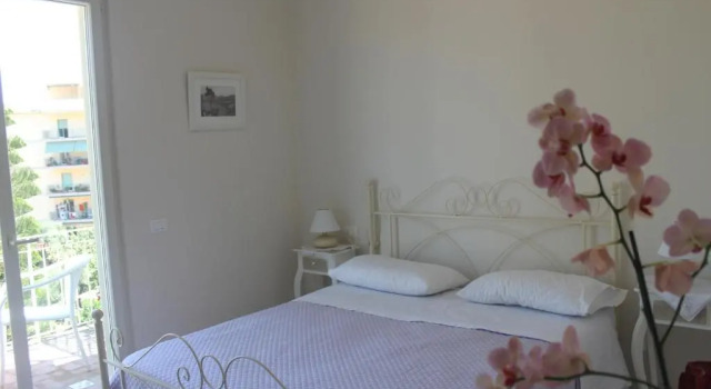 B&B Il Giglio Bianco, Забронировать Отель Отели Сорренто с завтраком, рядом с Il Vallone dei Mulini, Завтраки