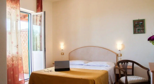 Апартаменты Superior с балконом и с видом на море Villa Pietra Verde