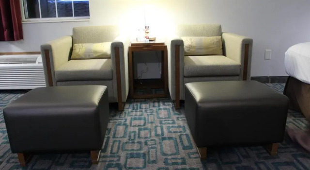 Двухместный номер Deluxe Westbridge Inn & Suites