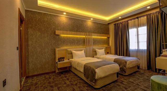 Alee Beyzar Hotel