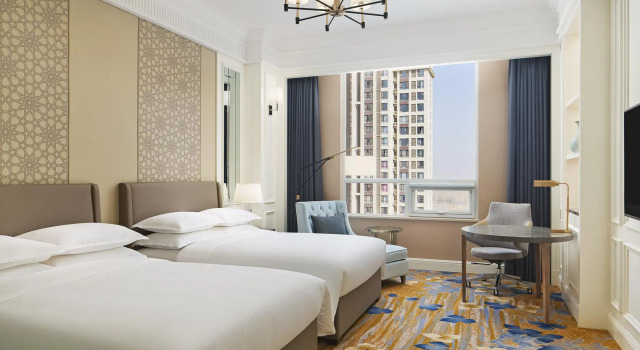 Четырёхместный номер Business с видом на город Sheraton Yinchuan