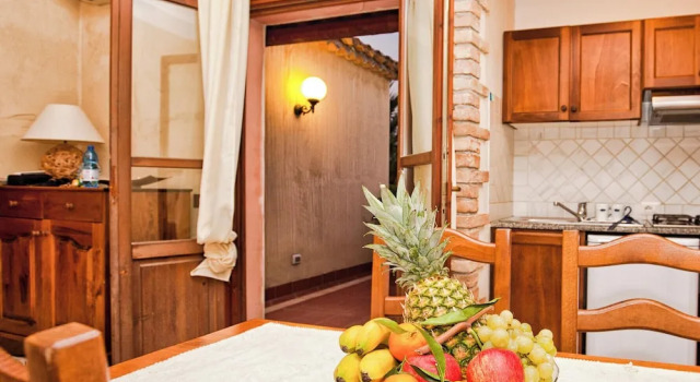 Perfectly Positioned Baia de Bahas Residence one Bedroom Sleeps 4- Num0884, Book Lejlighed Golfo Aranci Emerald Coast