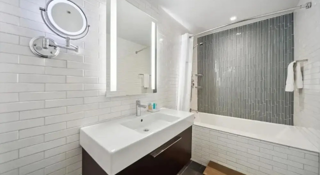Люкс Deluxe Lexington Plaza Hotel