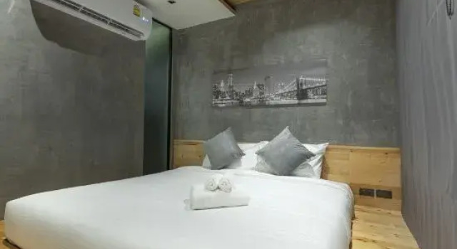 Stylish Studio Apartment. Rooftop Pool at Nai Harn
