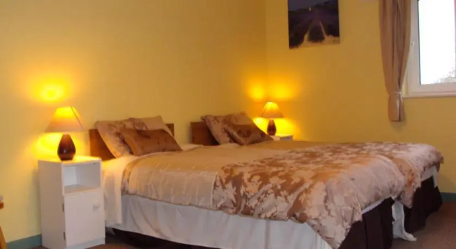 Hollywood Bed  Breakfast, Prenota Hotel  