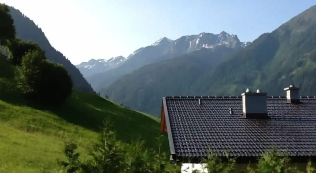 Трёхместный номер Standard с балконом Haus Hubertus mit Sommercard