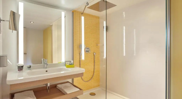Двухместный номер Privilege Mercure Le Havre Centre Bassin Du Commerce
