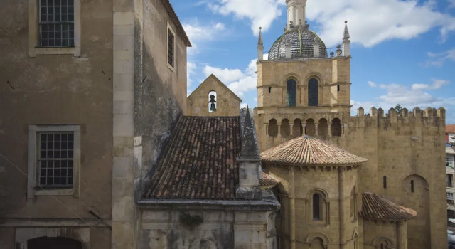 Hostel Sé Velha, Забронировать Хостел Хостелы Коимбры, рядом с Casa Museu Bissaya Barreto, Хостел