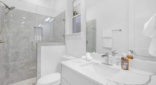 Коттедж Houston 6 Bedroom Home