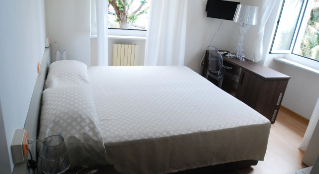 Hotel Villa Sophia, Забронировать Отель Сан-Ремо Ривьера-дей-Фьори