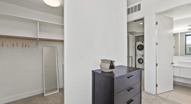 Апартаменты Comfort с балконом Pueblo Suite - Walk to all things OT Scottsdale