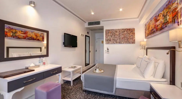 Одноместный номер Standard Skalion Hotel