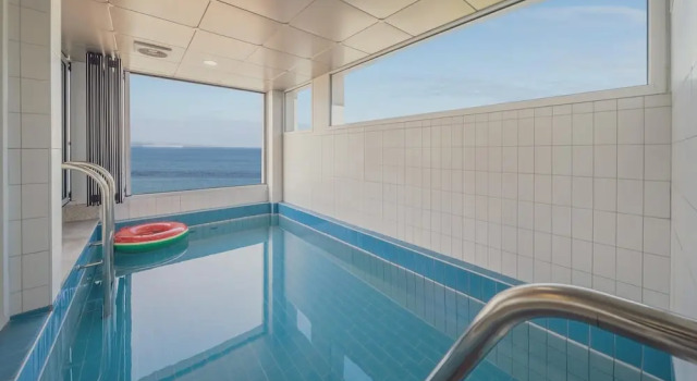Номер Standard c 1 комнатой с балконом и с видом на океан Pohang Etoile Poolvilla