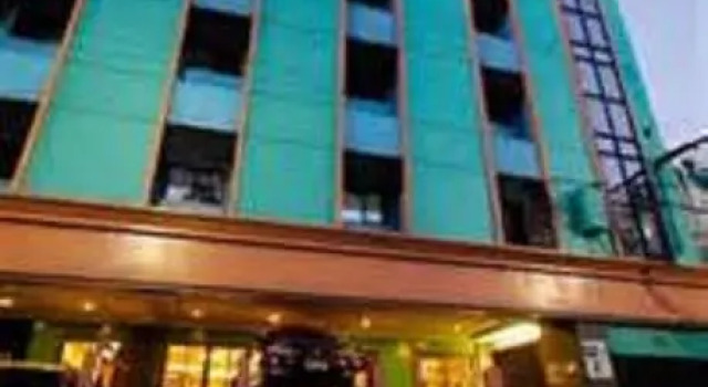 Kabayan Hotel Monumento, Забронировать Отель Отели Калукан с завтраком, Завтраки