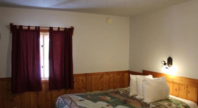 Двухместный номер Standard Alpine Motel of Cooke City