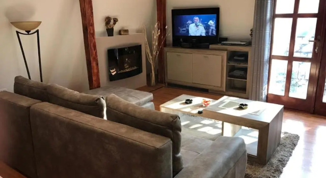 Blue Danube Apartment, Buchen Sie Ferienwohnung Zemun 
