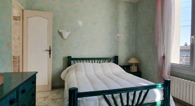 Вилла Majestic Villa in Homps With Private Pool