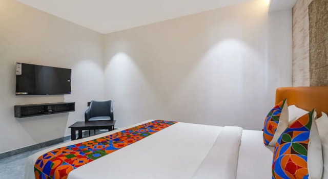 Fabhotel Prime Cloud 5 Studios, Забронировать Отель Кондапур Хайдарабад