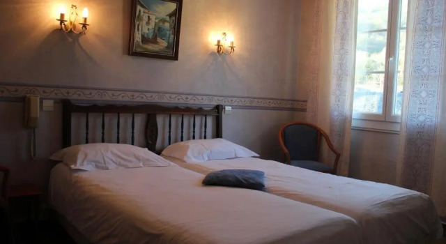 Двухместный номер Standard Logis Hôtel Les Cimes