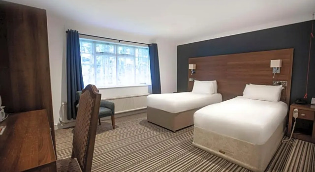 Четырёхместный номер Standard Best Western Brome Grange Hotel