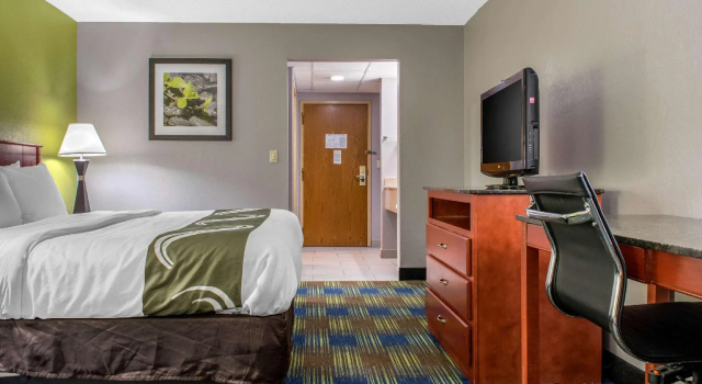 Двухместный номер Standard Quality Inn & Suites Bedford West