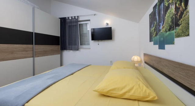 Apartment Mia, Prenota Appartamento Splitska 