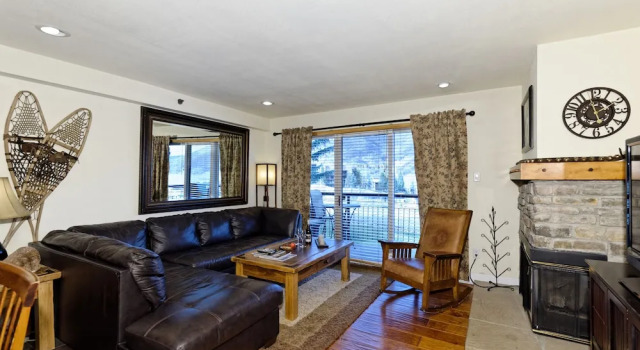Номер Deluxe The Crestwood Condominiums