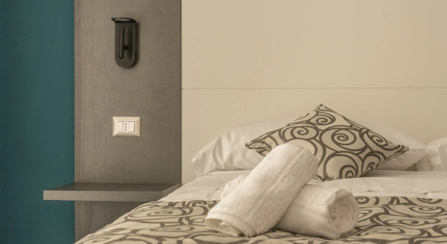 FALERON Santa Lucia, Prenota Bed & breakfast Lungomare Caracciolo Napoli