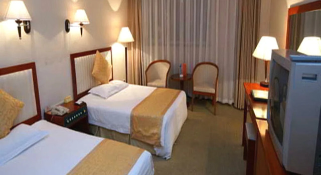 Tangshan Hotel, Book Hotel Hoteller i Beijing Province med parkering, Parkering