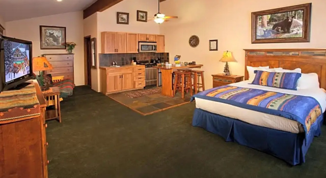 Двухместная студия Cottams Lodge by Alpine Village Suites