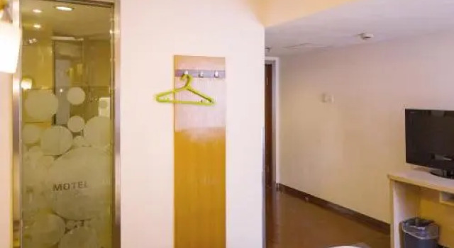 Shanghai Motel 168 Zhoupu Wanda Plaza, Varaa Motelli Zhoupu Shanghai
