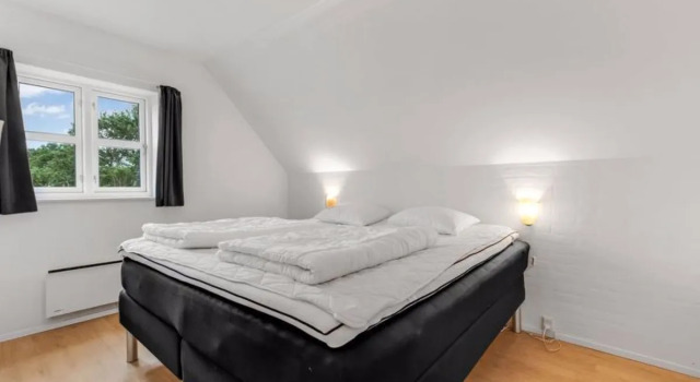"Axeline" - 300m from the sea in Western Jutland, Book Hotel Blåvand Syddanmark, nær Blaavand Lighthouse