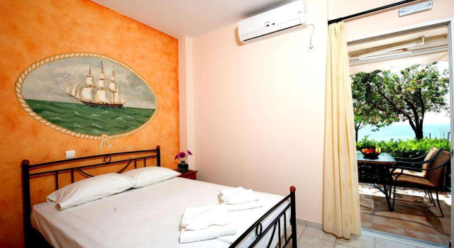 Effies House, Book Hotel Edipsos Evia