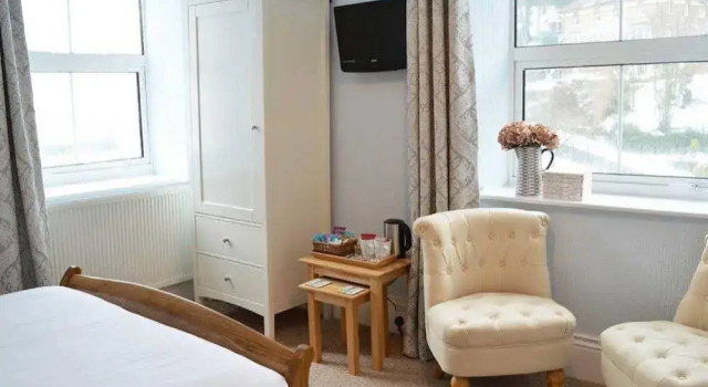 East Lyn House, Забронировать Отель Бизнес-отели Англии, 4* 5*