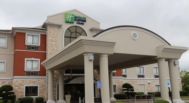 Holiday Inn Express Hotel & Suites Greenville by IHG