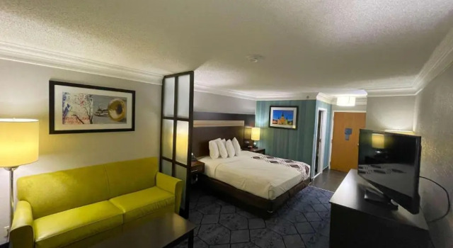 Студия Best Western Slidell Hotel