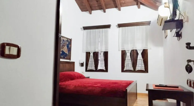 Двухместный номер Standard Guva Mangalem Boutique Hotel & Restaurant -Berat Old Town View