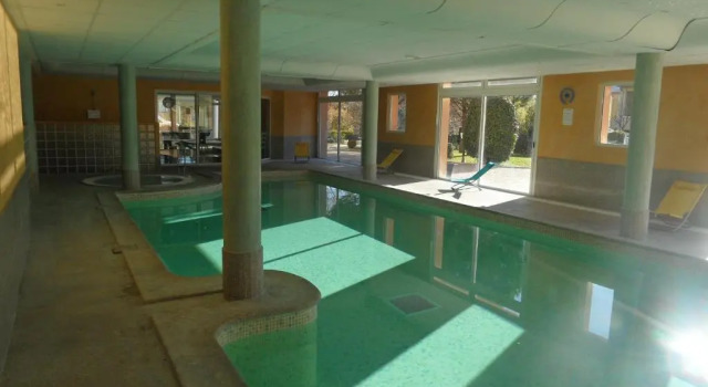 La Licorne De Haute Provence, Rezerwuj Hotel Hotele w Cadarache z parkingiem, Parking
