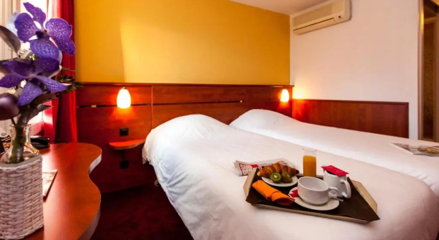 Двухместный номер Standard Brit Hotel Agen - LAquitaine