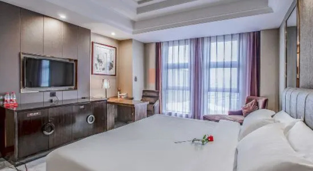 Люкс Business Venus Royal Hotel