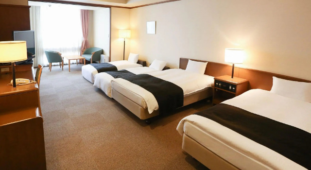 Четырёхместный номер Standard APA Hotel Sapporo Susukino Ekinishi