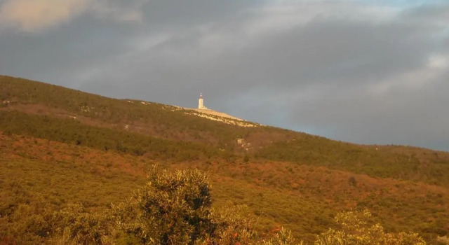 Апартаменты Les Gites du Mont Ventoux