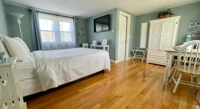 The Escape Inn, Book Hotel Yarmouth Cape Cod