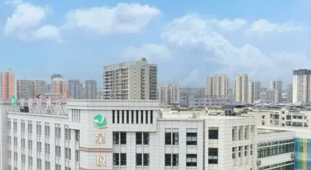 Jiangyouxing Angsana Hotel (Fangte Oriental Shenhua Branch), Book Hotel Hoteller i Jiangyou med parkering, Parkering