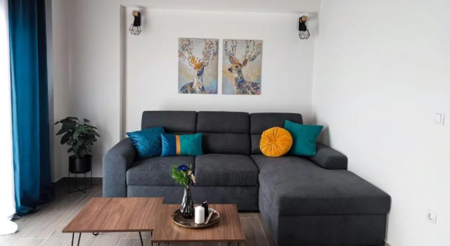 Freesia Loft Apartment