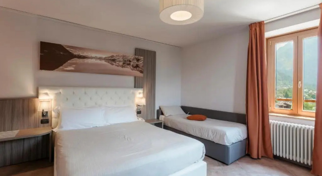 Трёхместный номер Standard с видом на горы Hotel Garnì Cristallo