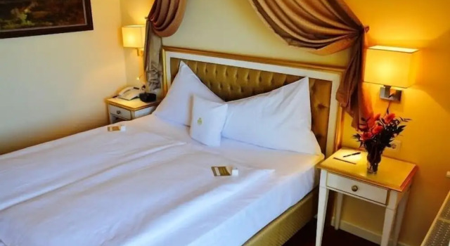 Номер Economy Burghotel Staufenberg