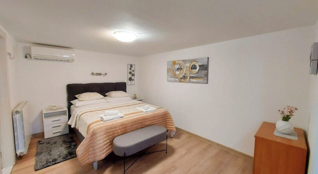 Студия Apartments and Room Boris