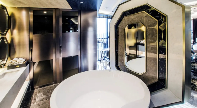 Люкс Luxury Hotel The Designers Premier Seongsu and Konkuk Univ