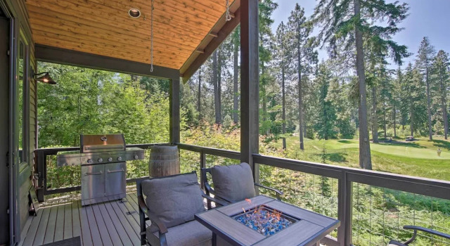 Коттедж Modern Alpine Home on Prospector Golf Course!